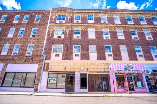 Hotel O Colonial Inn Brownsville Tx - 숙소 외관