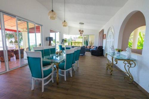 Casa Bella vista in San Juan Cosalá, Mexico