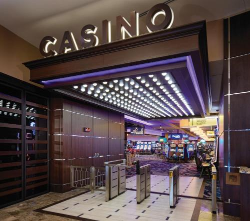 Harrah's Metropolis Hotel & Casino - image 10
