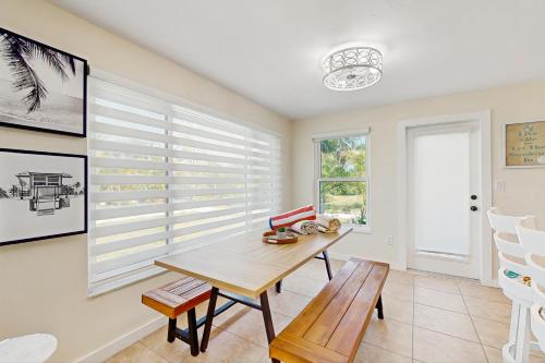 Salty Salutations in Bokeelia