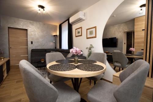 Gyoparosi Deluxe Private Wellness House 4 Csillag in Oroshaza