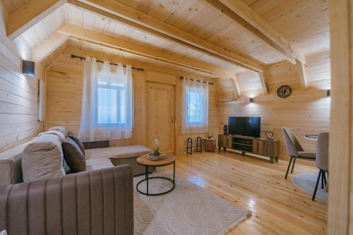 Koplietošanas atpūtas telpa ar TV, Komovi Luxury House in Krajista