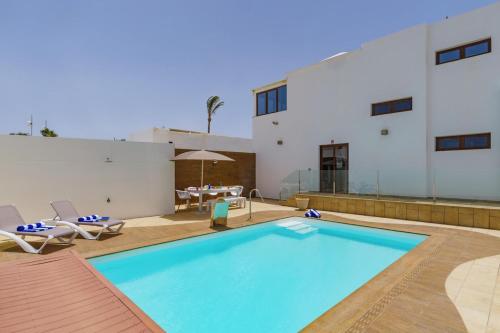 Villa Tisalaya