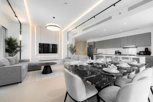 Grande Signature Residence, Burj Khalifa & Fountain View, 3 bedroom, maids, Dubai (Foto 2)