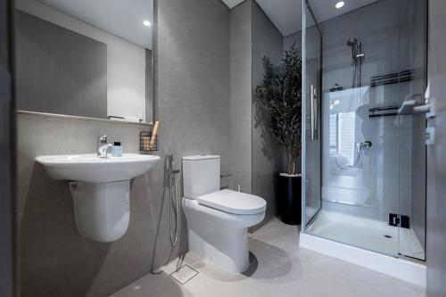 Grande Signature Residence, Burj Khalifa & Fountain View, 3 bedroom, maids, Dubai (Foto 8)