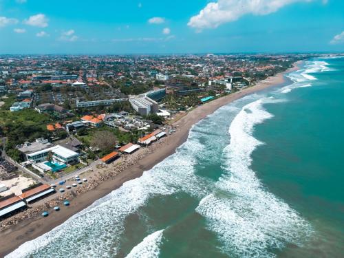 Tropical Beach House Bali – Seminyak, CO