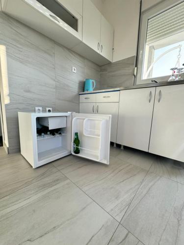 베오그라드 airport Belgrade 2bedrooms 4성급 게스트하우스 레스토랑