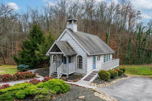 Saw N Logs by American Patriot Getaways – khách sạn tại Mt Zion