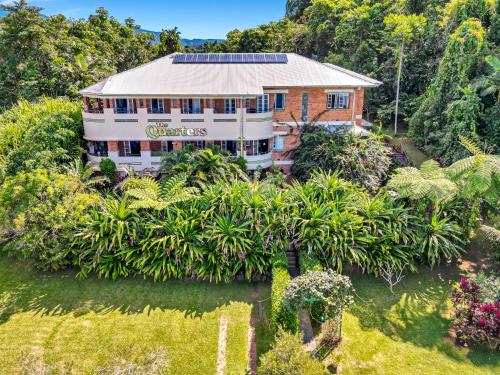 Babinda Quarters in Babinda