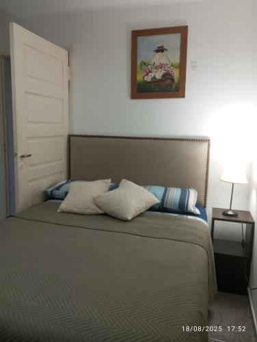 Sencillo PH zona céntrica sin garage