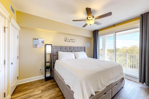 The Grand #2421 in 샌데스틴