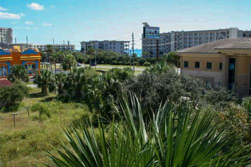 Alerio Condos - image 11