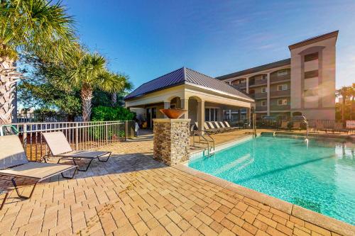 Alerio Condos - image 2