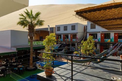 Wild Rover Huacachina in Ica