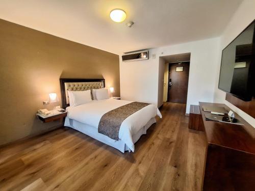 NM Lima Hotel - image 5
