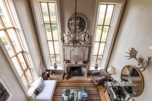 A Large Cotswold Country Retreat in Lechlade