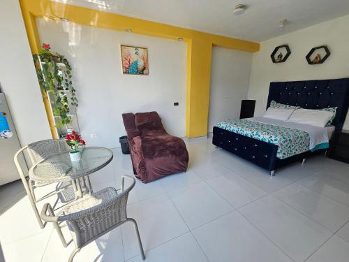 Familiar 3er piso - La Merced