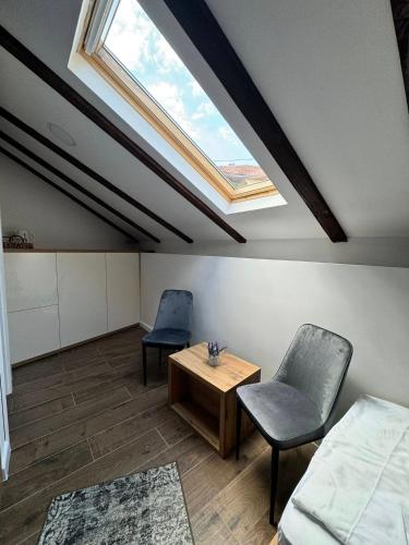 Golden Key Apartments - image 5