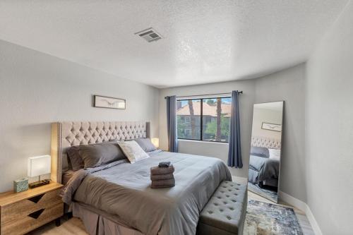 Fully Reno Condo Vaulted Ceiling and Tennis U007, Las Vegas (foto 4)
