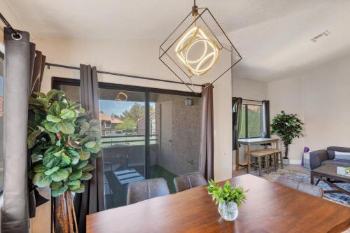 Fully Reno Condo Vaulted Ceiling and Tennis U007, Las Vegas (foto 7)