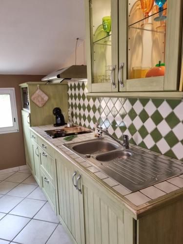 virtuve, Appartement à la Campagne (Appartement a la Campagne) in Le Mas-d'Agenais