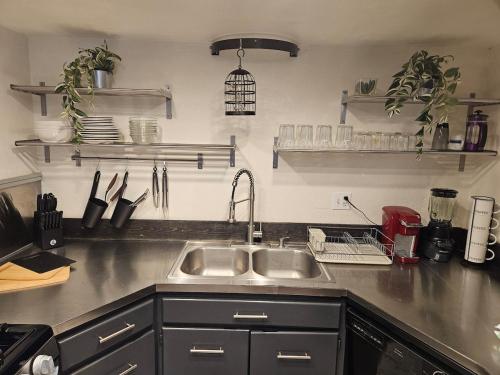Near Strip Convention Centerairport Cozy home 29, Las Vegas (foto 6)