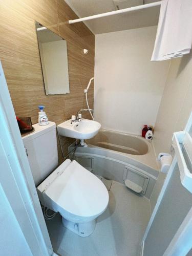 Asakusa Hanabi 303 Twin Bedroom 4 min walk to Senso-ji Temple Direct access to Narita Haneda Airport Host's listings are all at the same address