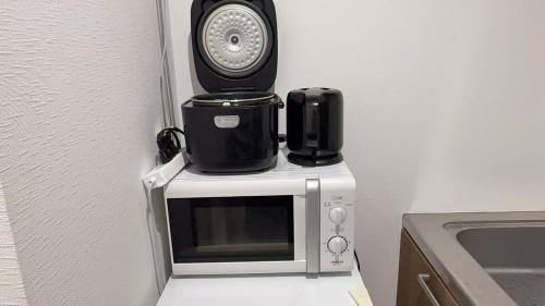 Asakusa Hanichi 206 Twin Bedroom Asakusa Temple 4 min walk Direct subway access to Narita and Haneda Airports Host's listings are all at the same address