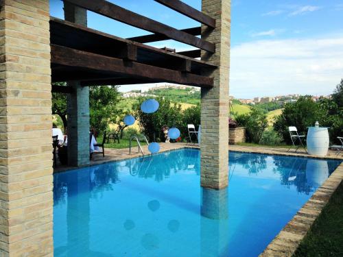 Swimming pool, La casa nella Vigna in Montegranaro