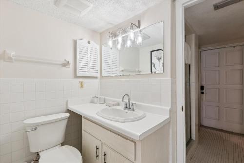 Beachfront Luxury 3BR Condo Amazing View in Coquina Gables, USA