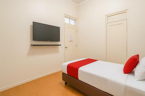 OYO 2452 Hotel Metro Room Type - Standard Twin Room
