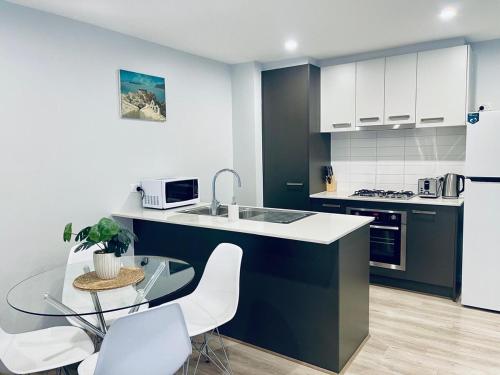 Calm Getaway Close to Airport in Fawkner