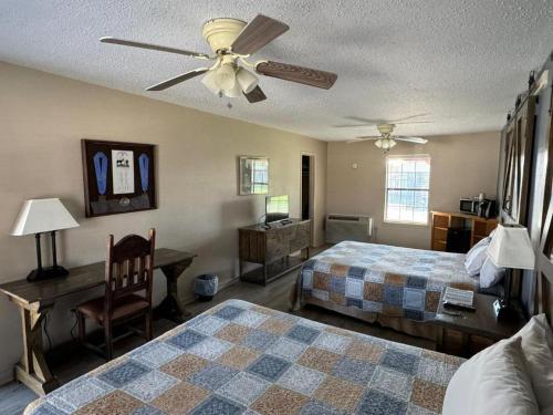 Four Horsemen Motel in Pilot Point (TX)