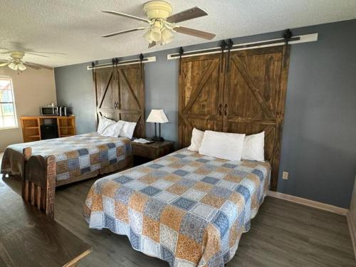 Four Horsemen Motel in Pilot Point (TX)