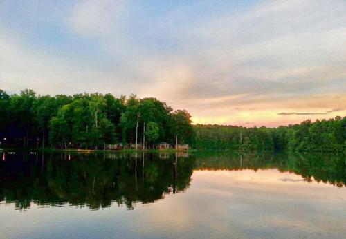 

Lake Myers Lakeside Villa 17