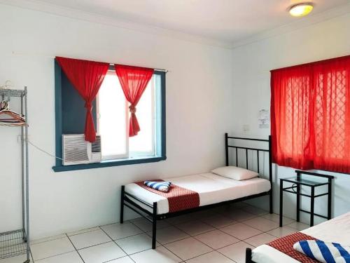 Caravella Backpackers Room Type - Double Room with Balcony