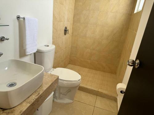 Casa Cómoda en Privada con Canchas y Alberca, Cancún (fotografie 3)