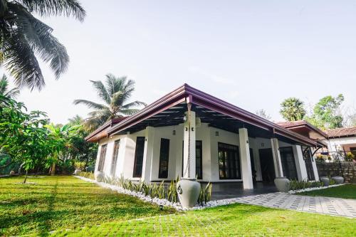 ayaan group house in Ampara