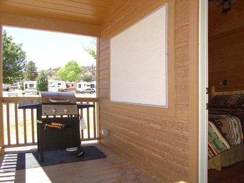 Verde Valley Deck Cottage 8