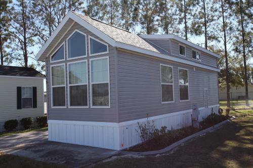 Lake Magic Loft Cottage 11 – Kissimmee, FL