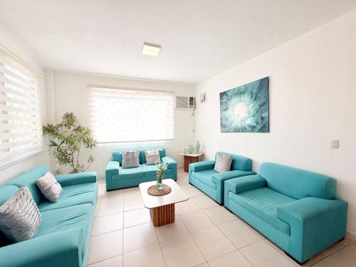 Las palmeras con piscina in Playas Villamil