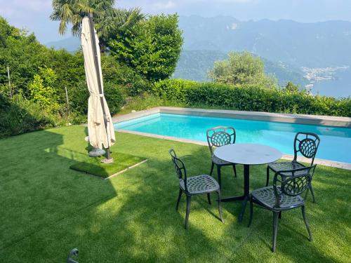 villa Marta e Martino in กาโรนา