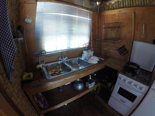 Stunning sea view, charming beach cottage in Barra, Mozambique - 4x4 in אינהמבנה