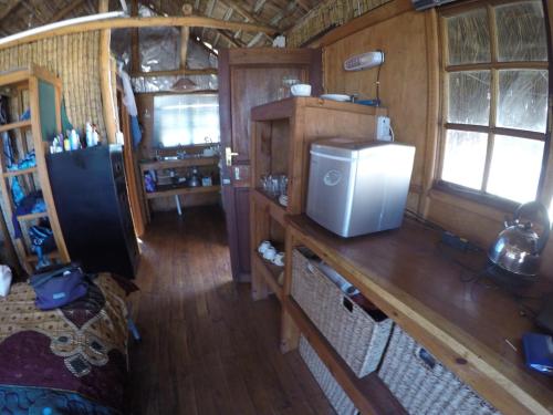 Stunning sea view, charming beach cottage in Barra, Mozambique - 4x4 in אינהמבנה