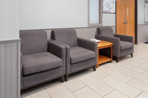 ล็อบบี้, Super 8 by Wyndham McHenry/Fox Lake Area in แมคเฮนรี (IL)