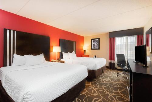 2 double beds