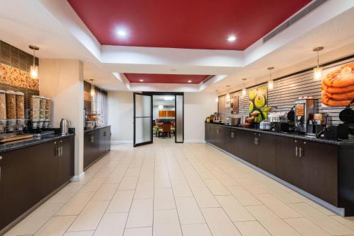 La Quinta by Wyndham Summersville - main image