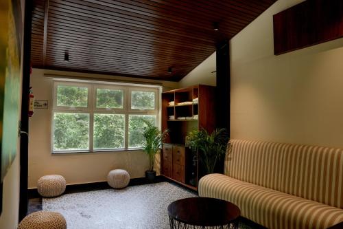 Előcsarnok, The Big Bridge- A Boutique Hotel On A Bridge in Bhairgarh