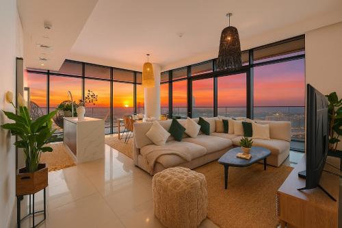 Keyrock Sea-View Penthouse - Dubai Marina, Pool & Sauna, Dubái (foto 3)