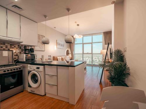 Cozy Studio Themed Designed In JVT, Dubai (photo 9)